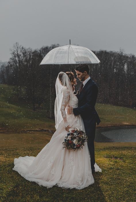 Dancing In The Rain Wedding, Bride And Groom Umbrella Pictures, Wedding Pics In The Rain, Rain Wedding Photos Rainy Days, Pouring Rain Wedding Photos, Wedding Rain Shots, Wedding Pictures With Umbrellas, Rain On Wedding Day Pictures, Clear Umbrella Photography Wedding