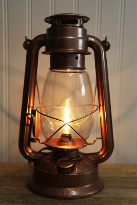 Diy Lantern Lights, Abandoned Objects, Electric Lantern, Cabin Lamps, Lantern Handmade, Lantern Table Lamp, Old Lanterns, Antique Lanterns, Copper Lantern