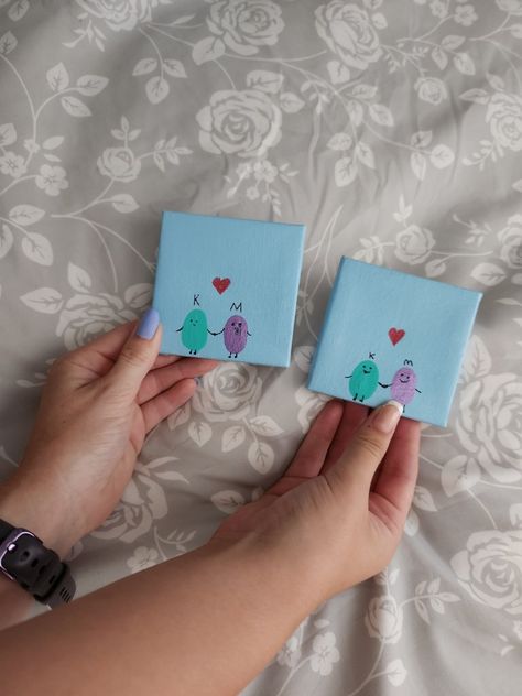 Small Canvas Painting For Boyfriend, Cute Painting Ideas For Bf, Cute Paintings To Do With Boyfriend, Mini Canvas Art For Friends, Cute Birthday Paintings On Canvas, Small Painting Ideas For Boyfriend, Simple Best Friend Paintings, Small Canvas Art For Friends, Easy Best Friend Paintings