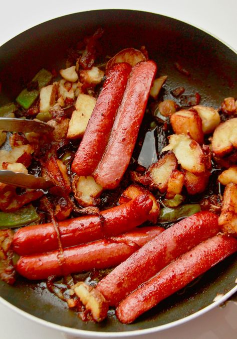 Newark Style Italian Hot Dogs?utm_source=12tomatoes Italian Hot Dog, Fried Hot Dogs, Hot Dog Rolls, Regional Food, Portable Food, Hot Dog Recipes, Sauteed Vegetables, One Pan Meals, Fair Food Recipes