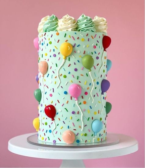 Balloon Themed Birthday Cake, Ballon Birthday Cake, Balloons Birthday Cake, Cake With Balloons Decoration, Balloon Cake Decoration, Cake Balloon Decoration, Sprinkle Cake Decoration, Colourful Cake Ideas, Colourful Cakes Birthday