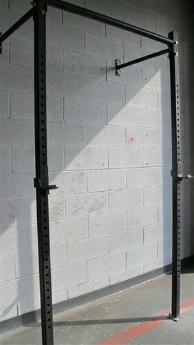 2x2wall mounted squat rack Small Home Gym Ideas, Small Home Gym, Diy Home Gym, Gym Room, Squat Rack, Small Home, Home Gym, Plein Air, Home Projects