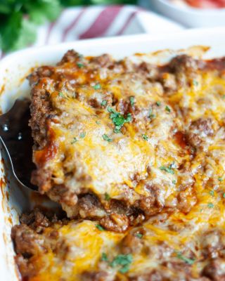 Beef Tamale Casserole, Tamale Casserole, Beef Tamales, Beef Enchilada, Tamale Pie, Macro Friendly Recipes, Macro Meals, Easy Casserole, Enchilada Sauce