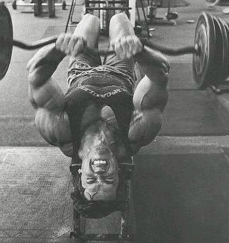 The Untold History of the Bench Press  https://barbend.com/bench-press-history/ Arnold Training, Arnold Schwarzenegger Quotes, Arnold Bodybuilding, Arnold Schwarzenegger Bodybuilding, Schwarzenegger Bodybuilding, Pumping Iron, Bodybuilders Men, Crossfit Gym, Training Motivation