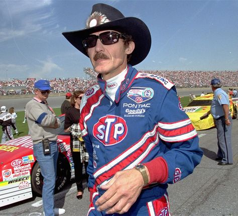 Nascar Racers, Kyle Petty, Race Car Driver, Richard Petty, Nascar Race Cars, Car Racer, Stock Car Racing, Car Driver, Nascar Drivers