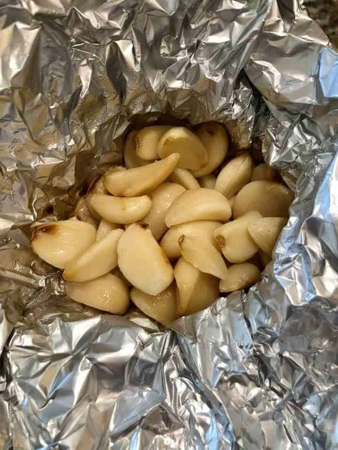 Garlic In Air Fryer, Roast Whole Garlic, How To Roast Garlic, Roasted Garlic Recipe, Roast Garlic, Roasted Garlic Cloves, How To Roast, Slow Roast, Garlic Fries