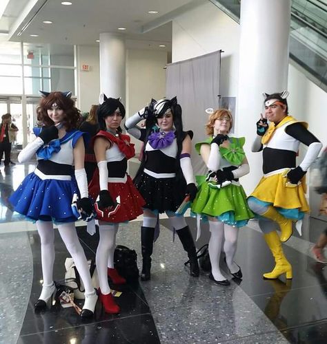 Sailor voltron! Voltron Merch, Voltron Cosplay, Cosplay Memes, Voltron Force, Voltron Comics, Form Voltron, Voltron Fanart, Voltron Klance, Voltron Legendary Defender