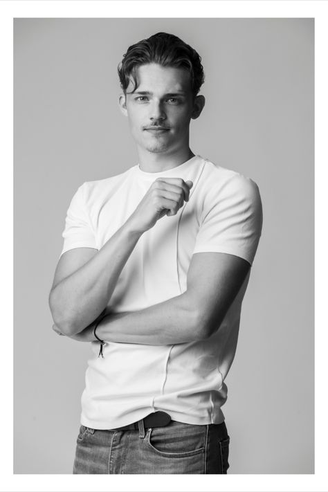 Male model poses in white t-shirt Professional Photo Poses Men, Male Photoshoot Poses Indoor, Men Portrait Photography Studio, Worship Photoshoot, Male Portrait Pose Reference, Male Headshot Poses, Male Model Poses, Male Editorial, Male Photoshoot