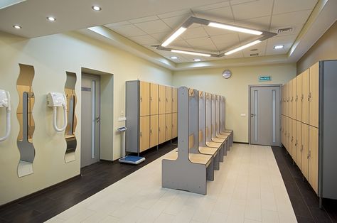 Modern Locker Room Design, Loker Sekolah, Interior Gym Design, Gym Bathrooms, Staff Lockers, Gym Design Interior, Locker Designs, Architecture Design Process, Room Gym