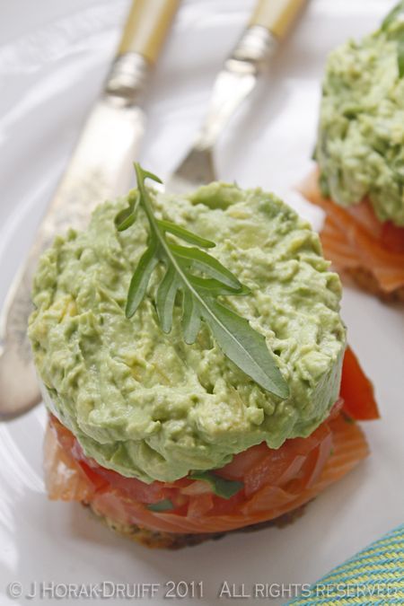 Heavenly!: smoked salmon and avocado stack;  this would go well in lettuce wraps or flaxseed crackers Smoked Salmon And Avocado, Salmon And Avocado, African Dessert, Mediterranean Food, Think Food, Chickpea Salad, Avocado Recipes, Small Bites, Food Travel