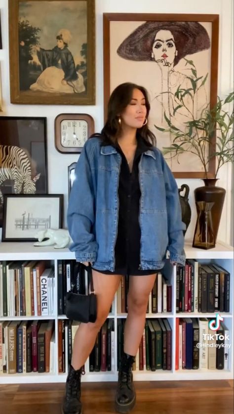 Jean Jacket Concert Outfit, Denim Jacket Over Dress, Dark Jean Jacket Outfits, Dress And Jean Jacket Outfit, Fall Denim Jacket, Dark Jean Jacket, Jean Jacket Fits, 70s Inspired Outfits, Long Denim Jacket