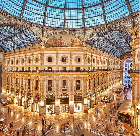 Galleria Vik Milano: luxury hotel & showcase for art, beauty and design // HOTELS Milan Italy Travel, Luxury Italy, Culture Architecture, Italy City, Milan City, Milan Hotel, Galleria Vittorio Emanuele Ii, Italy Architecture, Medieval City