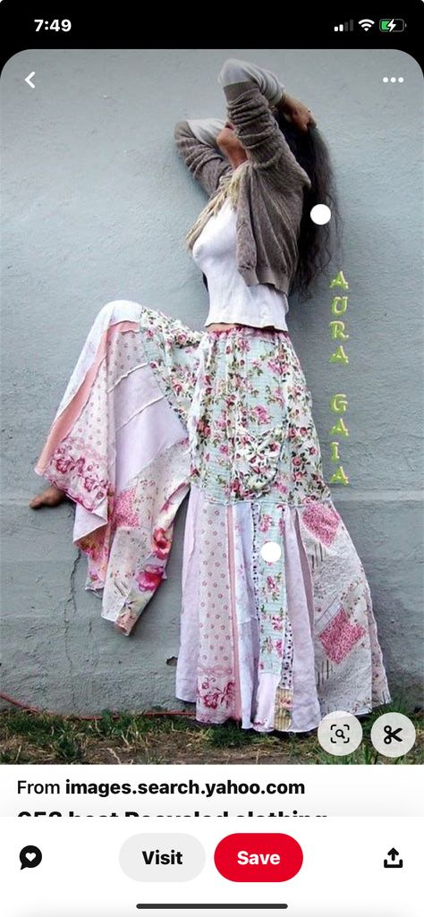 Look Hippie Chic, Clothing Projects, Shabby Chic Clothes, Boho Mode, Upcycle Clothes Diy, Mode Hippie, Recycled Clothing, Repurposed Clothing, Altered Couture