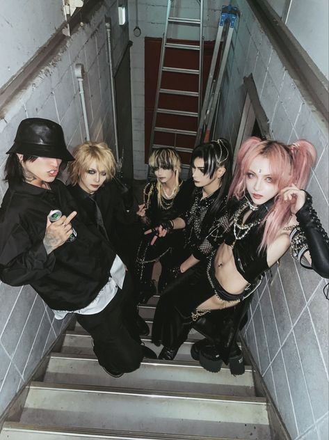 Jiluka Group Photo, Vkei Inspired Outfits, Japanese Rock Fashion, V Kei Outfits, J Rock Fashion, Angura Kei Aesthetic, Visual Kei Bands, Jojifuku Outfit, Jrock Visual Kei