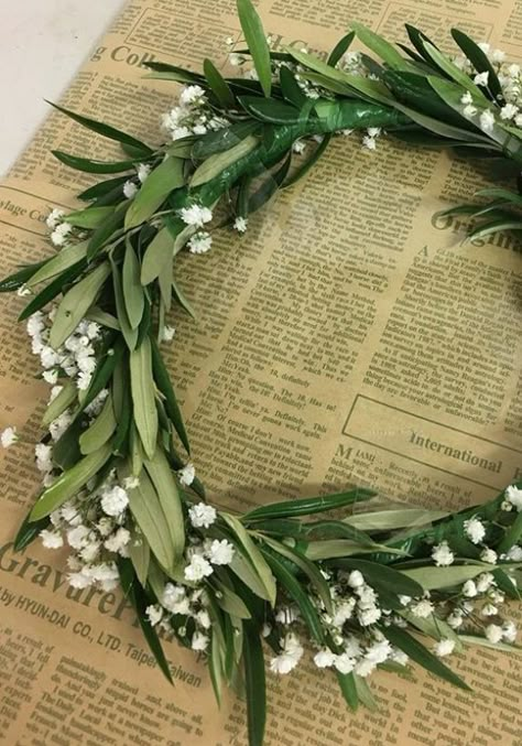 Laurel Wreath Wedding Hair, Olive Theme Wedding, Olive Leaf Wedding, Types Of Wedding Gowns, Olive Branch Wedding, Hawaii Beach Wedding, Boho Wedding Hair, Greek Wedding, Tuscany Wedding