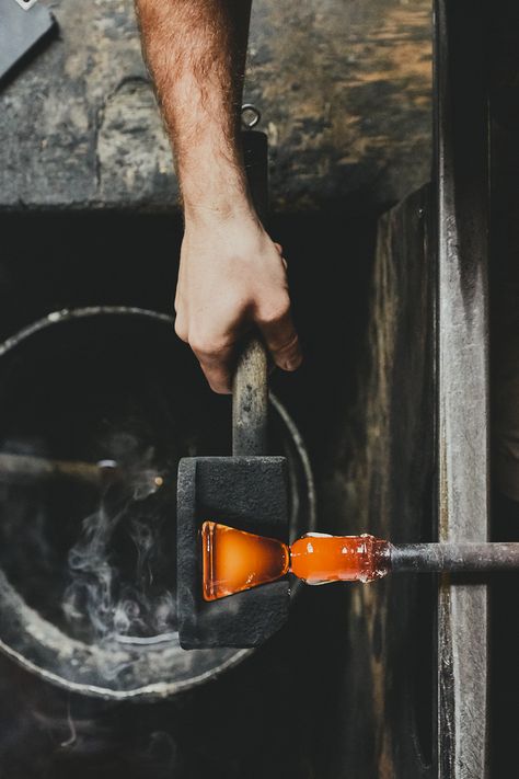 Molding  A cherry wood mold is used to shape  the base of the glass. The mold is made in-house,  as are all the factory’s tools. Glassblowing Aesthetic, Glass Blowing Aesthetic, Glass Aesthetic, Glassblowing Studio, Country Photography, Simon Pearce, Arte Alien, Mayfly, Blown Glass Art