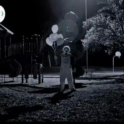 ‘Wasco Clowns’ Takeover Town: Terrifying Clowns Lurk The Streets At Night In California Community [Photos] Fear Of Clowns, Haunted Circus, Creepy Clowns, California Towns, San Joaquin Valley, Creepy Core, Clown Horror, Send In The Clowns, Hello Kitty Aesthetic