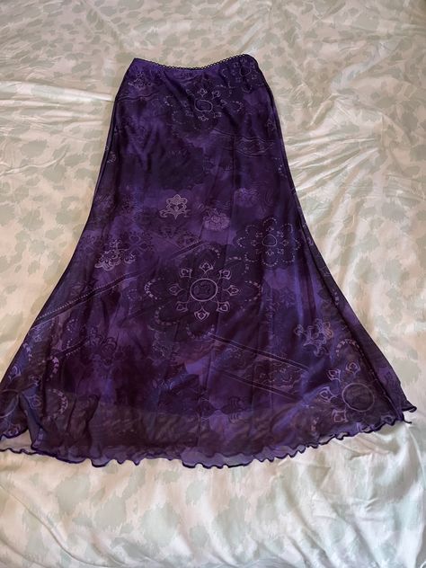 80s Whimsigoth Outfits, Purple Y2k Outfit Aesthetic, Whimsigothic Aesthetic Clothes, Purple Whimsigothic Outfit, Long Purple Skirt Outfit, 90s Skirt Outfits Long, Whimsigoth Thrift, Purple Beach Outfit, Whimsigoth Tops