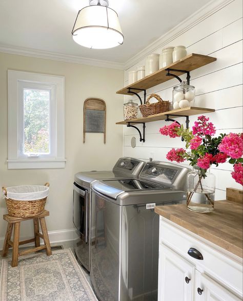 Modern Laundry Room Design, Scandinavian Laundry, Scandinavian Laundry Room, Natural Wood Cabinets, Laundry Room Refresh, Modern Laundry Room, Laundry Room Design Ideas, Modern Laundry, Dream Laundry Room