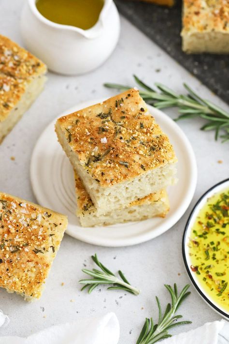 Get started making gluten-free bread with our easy Gluten Free Focaccia recipe! This rosemary focaccia is made entirely gluten free and vegan! It's easier than you think and has the perfect crispy crust and tender, light center. Yum! Serve it as a gluten-free appetizer with seasoned oil, or use it as a side dish for pasta, salad, soup, and more. Get this gluten-free focaccia recipe and more gluten-free side dishes to try at One Lovely Life Gluten Free Focaccia Bread Recipe, Vegan Focaccia Bread, Gluten Free Focaccia Bread, Gluten Free Italian Bread, Vegan Focaccia, Gluten Free Bread Recipe Easy, Gluten Free Focaccia, Rosemary Focaccia, Gluten Free Italian