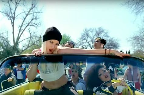 Gwen Stefani Bananas, Gwen Stefani Hollaback Girl, Hollaback Girl Gwen Stefani, 10s Aesthetic, Hollaback Girl, English Writers, Dystopian Novels, Wish You Well, Esquire Magazine