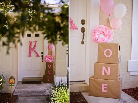 Birthday Party Front Door Decorations, Birthday Box Ideas, Birthday Boxes, Rosé Theme, Birthday Idea, Baby 1st Birthday, Birthday Box