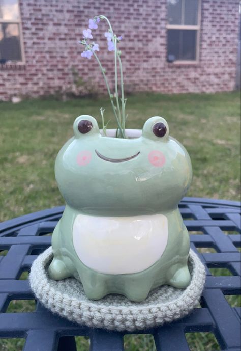 Frog Planter Flower Pots, Pinch Pot Animal, Frog Flower Pot, Frog Pot, Frog Planter, Whimsical Pottery, 5 Below, Lilly Pad, Coil Pots