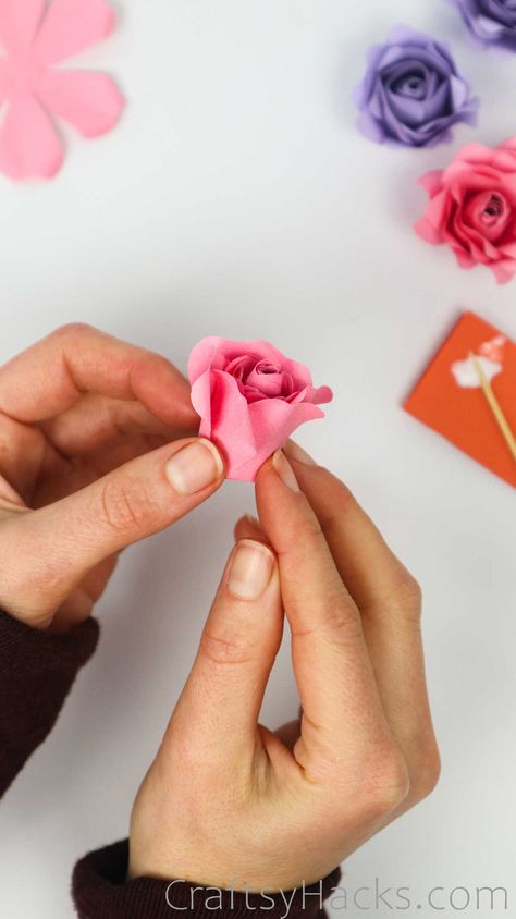 Paper Rose Buds How To Make, Rose Origami Tutorial Easy, Flower Origami Tutorial, Lapel Pins Diy, Paper Flower Origami, Make Paper Roses, Valentines Tree, Snowflake Crafts, Fun Crafts For Teens