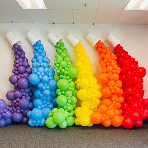 Art Balloon Arch, Paint Party Balloon Decor, Art Party Decorations, Art Themed Party, Rainbow Balloon Arch, Painting Birthday Party, Birthday Painting, Balloon Painting, Painting Birthday