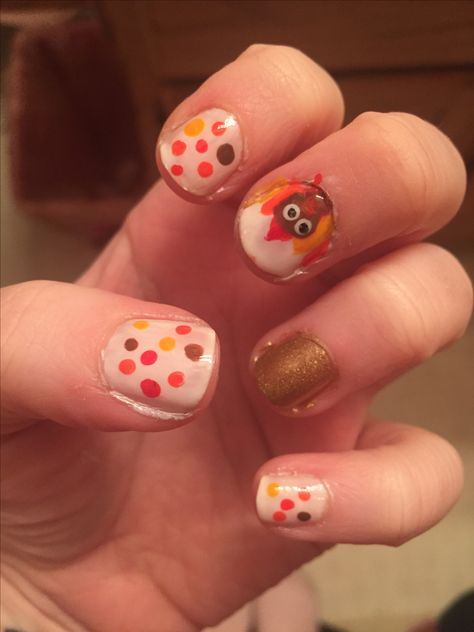 Thanksgiving Nail Art 🦃🍁 Turkey Nails Designs, Holiday Nails Thanksgiving, Spice Nails, Nails Thanksgiving, Turkey Nails, Feather Nails, Thanksgiving Nail Designs, Thanksgiving Nail Art, Thanksgiving Nail