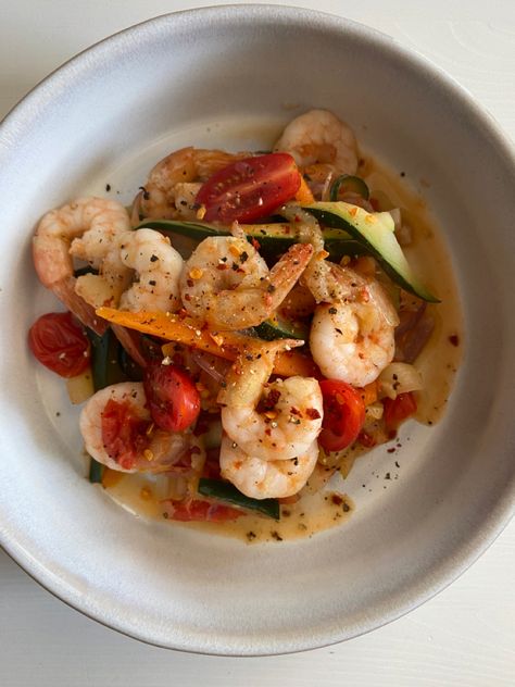 Shrimp Aesthetic, Shrimp Stir Fry, Shrimp Dinner, Grilled Shrimp, Shrimp Recipes, Healthy Meals, Aesthetic Food, Stir Fry, Nom Nom