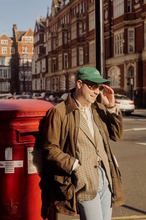 Sloane Ranger Style, Secondhand Bookshop, Different Lifestyles, Sloane Ranger, Polo Coat, American Casual, Hunting Boots, Financial Times, 1980s Fashion