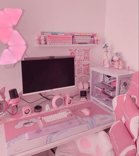 Pastel Pink Gaming Setup, Pink Monitor Pc, Pink Set Up, Girly Gaming Setup, Pink Gaming Desk, Pink Gaming Setup, Games Room Inspiration, Kawaii Room Ideas, Gaming Desk Setup