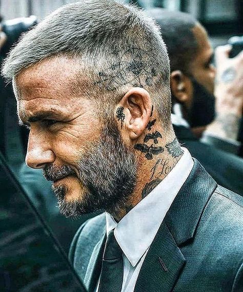 Men's Fashion (@menfashion) • Fotos y videos de Instagram Short Blonde Hair Men, David Beckham Hairstyle Short, Japan Haircut, Beckham Hairstyle, David Beckham Haircut, Beckham Haircut, David Beckham Hairstyle, Beckham Hair, Pompadour Haircut