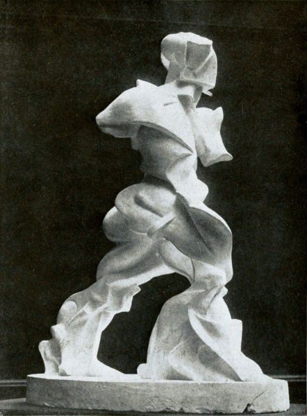 Umberto_Boccioni,_Spiral_Expansion_of_Muscles_in_Action,_plaster,_photograph_published_in_1914 Futurism Movement, Cubist Sculpture, Umberto Boccioni, Italian Futurism, Fourth Dimension, Collage Foto, Cardboard Sculpture, Italian Painters, Post Impressionism