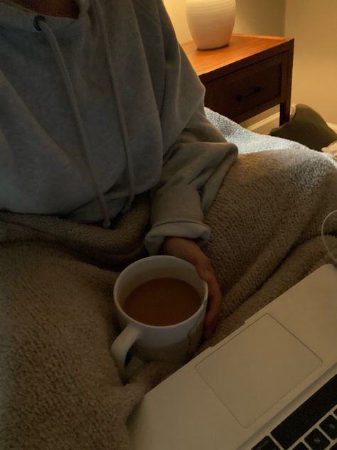 coffee in bed, fall aesthetic, rainy morning, cozy Rainy Morning Coffee, Coffee Fall Aesthetic, Bed Kind, Morning Bed, Morning School, Home Decor Ideas Bedroom, End Table With Drawer, Early Morning Coffee, Bed Picture