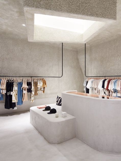 Kloke Store by David Goss | est living Maddy Hairstyles, Butik Design, Fashion Store Design, Retail Store Interior Design, Clothing Store Interior, Retail Space Design, Store Concept, Clothing Store Design, Retail Lighting