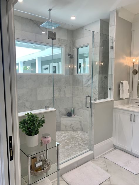 That Girl Bathroom, Bathroom Ideas Teen, Boujee Bathroom, Bathroom Style Ideas, Bathroom Modern Design, Girly Bathroom, New Bathroom Ideas, Be Design, Dream Life House