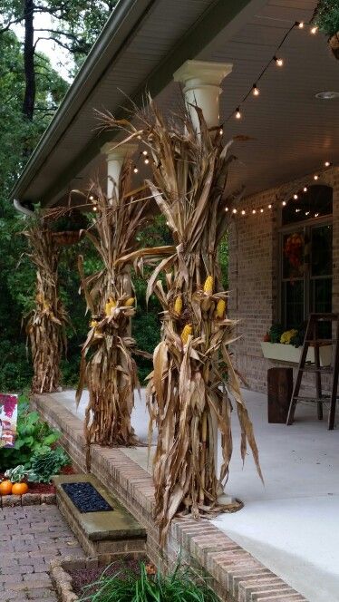 Straw Bale Decor Fall, Cornstalk Decor, Fall Porches, Museum Ideas, Autumn Celebration, Wedding House, Fall Stuff, Fall Front Porch Decor, Fall Front Porch