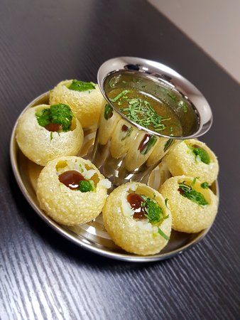 Paani Puri Paani Puri Photography, Pani Puri Photography, Fruit Chaat Recipe, Paani Puri, Gol Gappa, Fruit Chaat, Pani Puri Recipe, Maharaj Wallpapers, Delicious Food Image