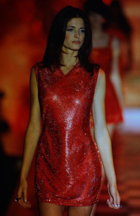 ♦ The Golden Purple Box ♦ Red Dress Runway, Versace Atelier, Dress Runway, Versace Runway, Stephanie Seymour, Original Supermodels, High Fashion Editorial, 90s Models, Helena Christensen