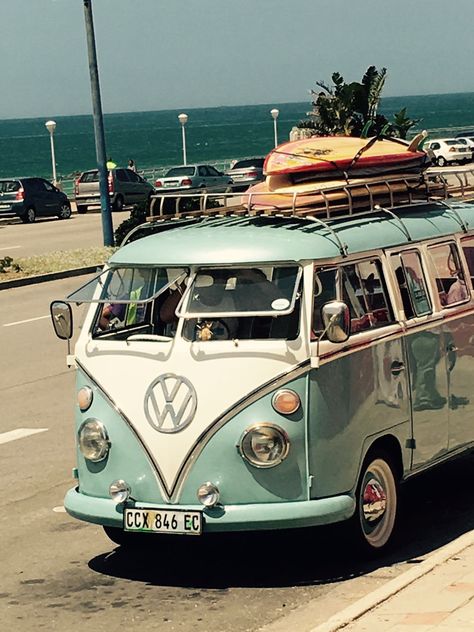 Oh yeah!!! 70s Vw Bus Aesthetic, Van Astethic, Old Vw Bus, Combi Hippie, Vw Kampeerwagens, Kombi Hippie, Vw Minibus, Bil Camping, Kombi Motorhome