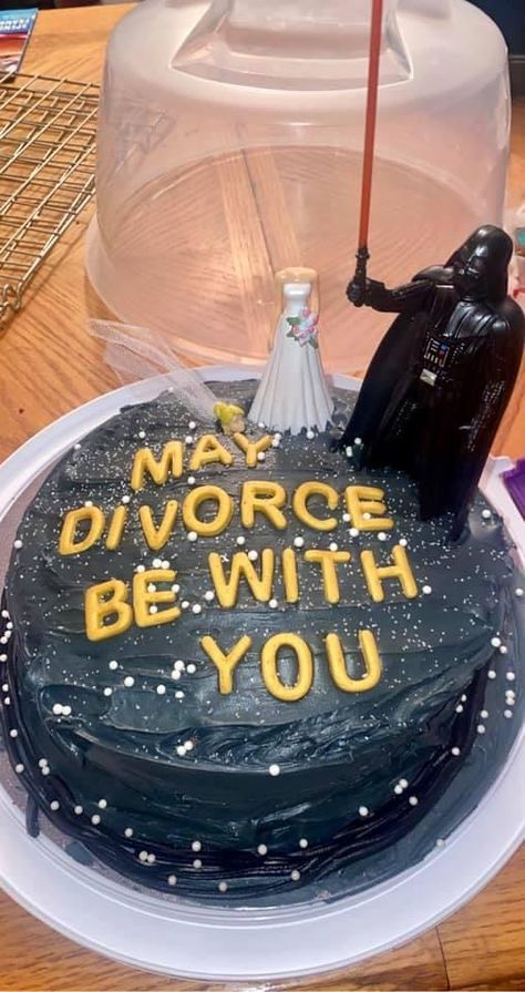 Star Wars divorce cake I made for a coworker Divorce Cakes For Him, Funny Divorce Cakes, Happy Divorce Cake, Divorce Cupcakes, Divorce Cakes For Women Funny, Divorce Cake For Men, Divorce Party Theme, Divorce Party Ideas For Men, Divorce Cake Ideas