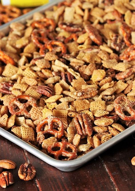 Crispix Snack Mix Recipe, Sweet Party Mix Recipe, Chex Mix Recipes Spicy, Spicy Chex Mix, Salty Chex Mix, Chex Mix Recipes Sweet, Sweet Chex Mix, Sweet Chex, Party Mix Recipe