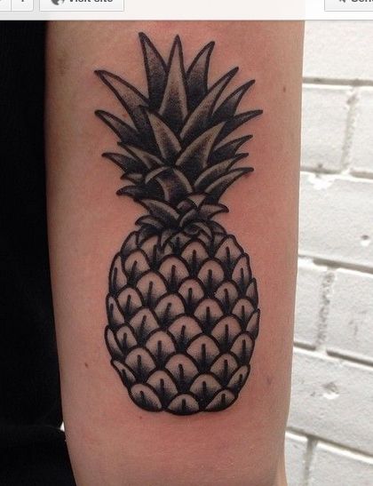 Pineapple Tattoo Meaning, Pinapple Tattoos, Le Tattoo, Pineapple Tattoo, Fruit Tattoo, Back Of Shoulder Tattoo, Style Tattoo, Best Friend Tattoos, Friend Tattoos