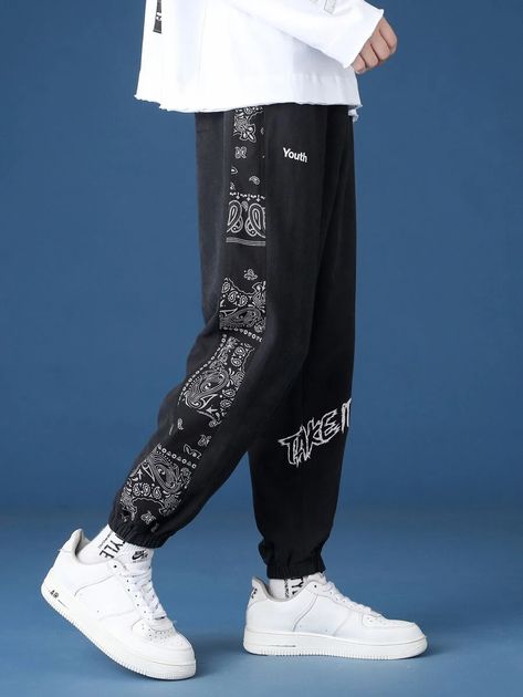 Urban Style Outfits Men, Black Joggers Outfit, Sporty Outfits Men, Festival Outfits Men, Pants Outfit Men, Urban Style Outfits, Hype Clothing, Trendy Boy Outfits, Printed Jogger Pants