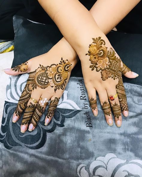 Simple henna string🧡 Mehedi Design, Mehndi Designs Fingers, Heena Design, Mehndi Designs Bridal, Eid Henna, Mehndi Designs Bridal Hands, Arabic Henna, Simple Mehndi Designs Fingers, Unique Mehndi