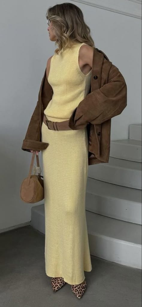 Mocha Mousse, Maxi Dress Outfit, Dresses Aesthetic, Yellow Outfit, Butter Yellow, Brown Outfit, Yellow Fashion, Cool Street Fashion, 가을 패션