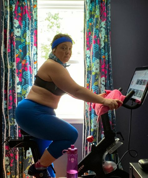 Bowflex C6 Peloton Conversion, Spin Workout Outfits, Home Office With Peloton Bike, Before And After Peloton Bike, Peloton Outfits Women, Cycling Class Outfit, Jess King Peloton, Peloton Bike Workout Schedule, Cycling Results Before And After