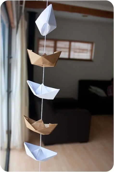 Sailor Hat Diy, Diy Slinger, Sailor Party, Sailor Theme, Paper Boats, Deco Marine, Hat Diy, Nautical Diy, Nautical Birthday